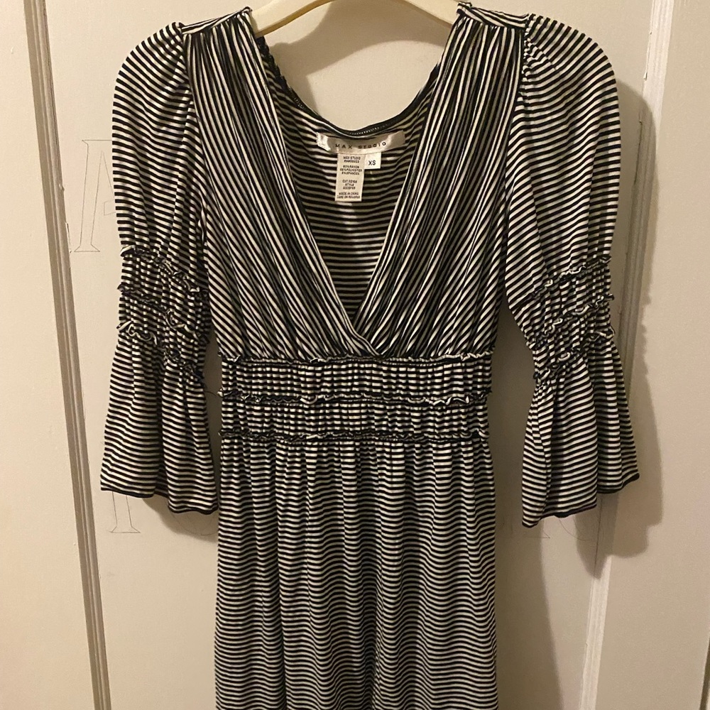 Max Studio. Fun Black and white dress. Summer